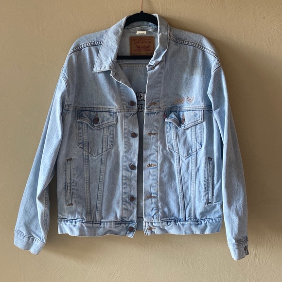 Vintage Levi’s Denim Jacket M Custom Stitching La Croix Me A River Gypsy - Picture 3 of 12